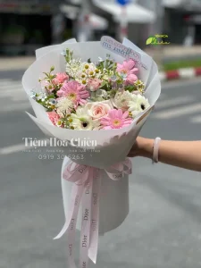 Đặt hoa chúc mừng khai trương nên tặng hoa gì vừa ý nghĩa vừa sang trọng?