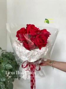 Hoa tươi cúng tổ nghề nên chọn kiểu dáng gì là phù hợp nhất?