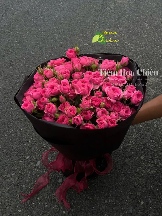 Tặng hoa tươi là gì? Mách bạn cách tặng hoa đem lại ý nghĩa phù hợp nhất