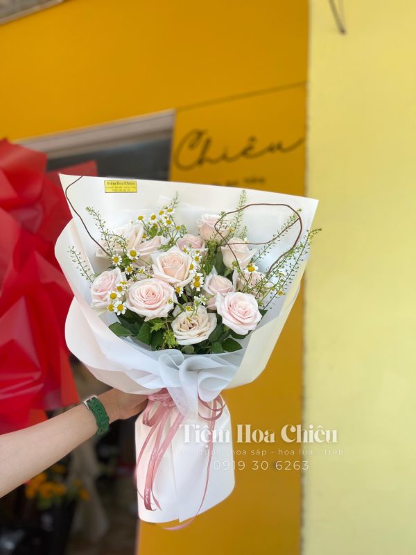 Hoa bó đỏ Ecuador tone đen 0091