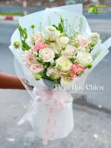 Đặt hoa tốt nghiệp đảm bảo luôn rạng rỡ trong suốt buổi lễ quan trọng