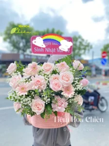 Đặt hoa chúc mừng sinh nhật tại CHIÊU sử dụng hoa tươi nhập về trong ngày đầy chất lượng