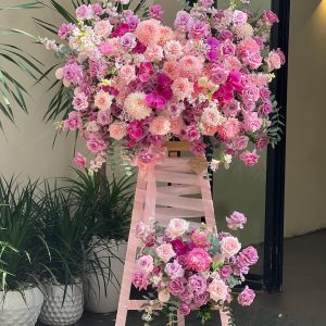 KỆ HOA CHÚC MỪNG KHCM19