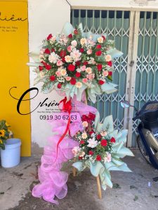 KỆ HOA CHÚC MỪNG KHCM24