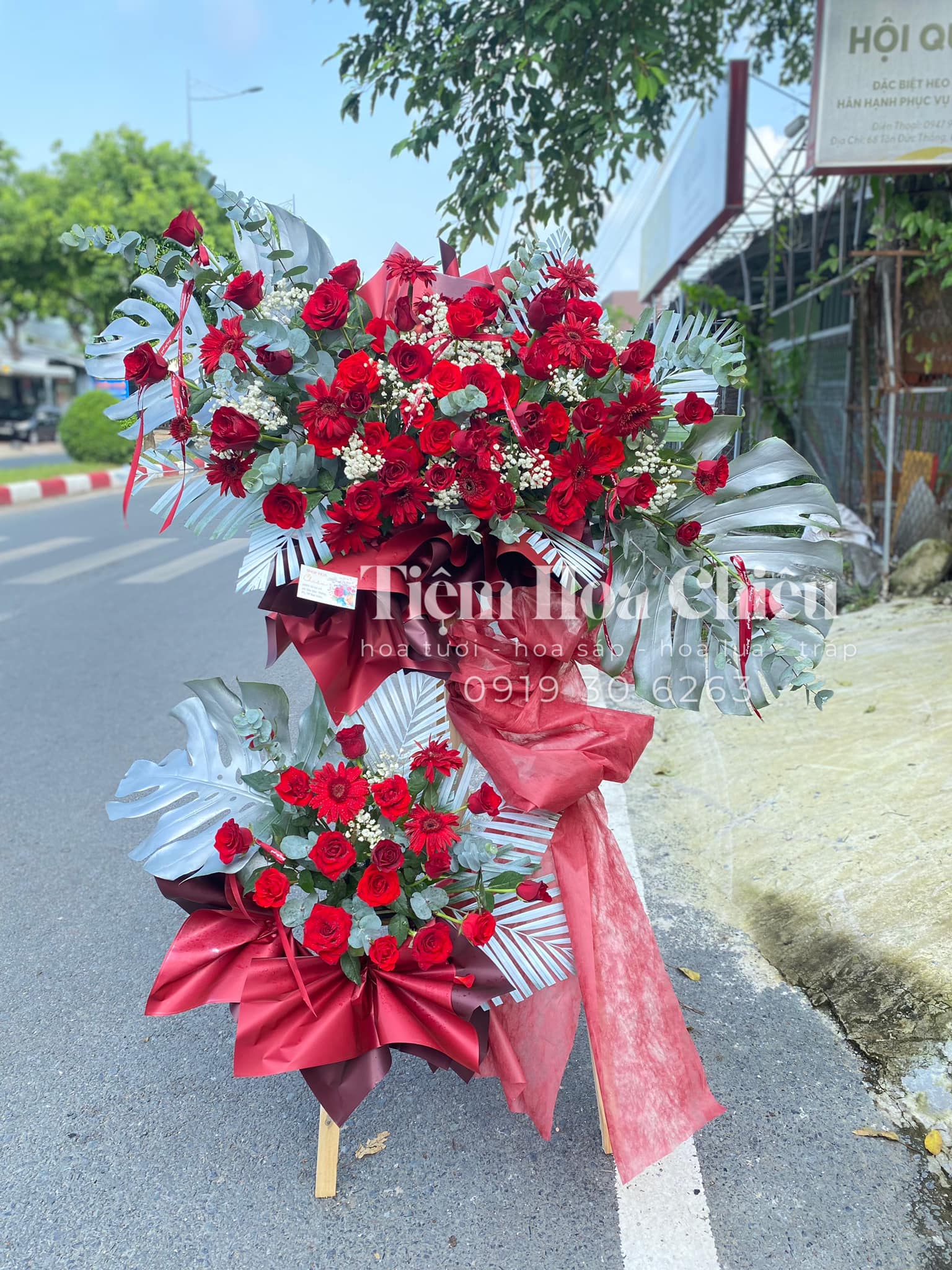 KỆ HOA CHÚC MỪNG KHCM40