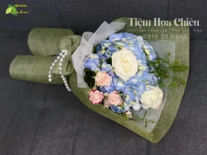 Đặt hoa chúc mừng sinh nhật chìa khóa cánh cửa truyền tải cảm xúc trọn vẹn