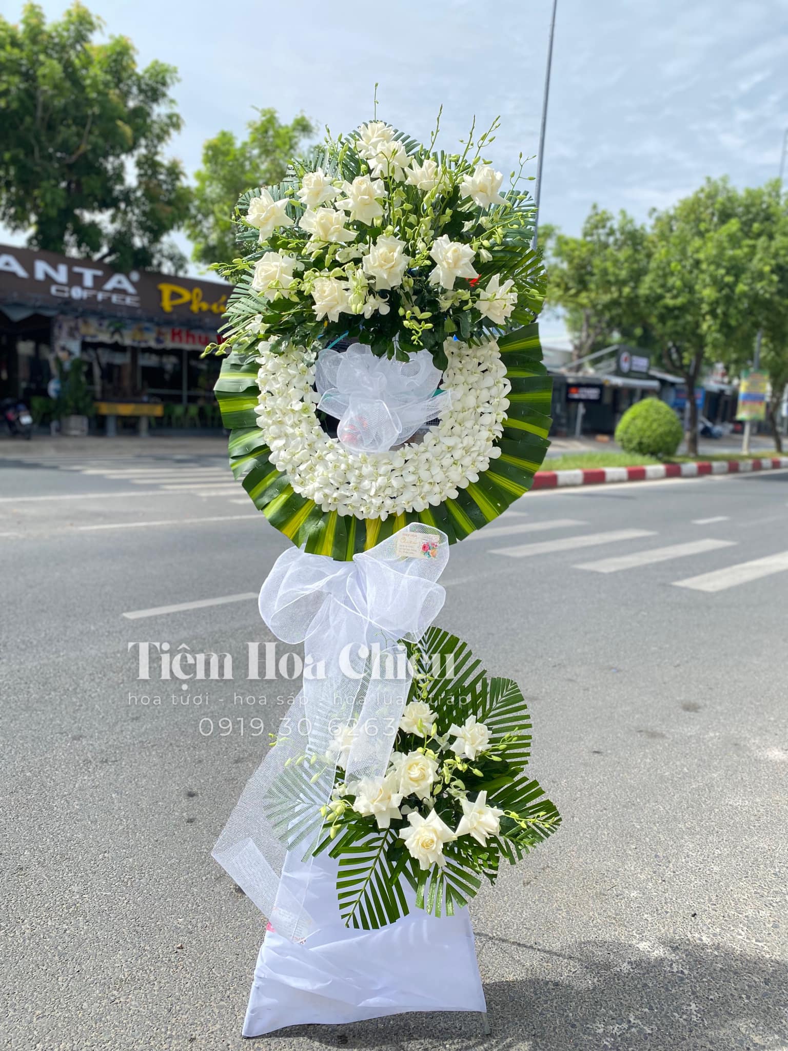 KỆ CHIA BUỒN KCB098