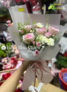 Đặt hoa tốt nghiệp lời chúc phúc tuyệt vời cho một khởi đầu mới thuận lợi.