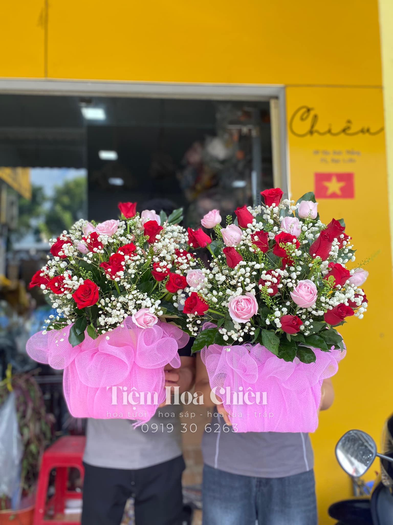 CỤM HOA ĐỂ BÀN CHDB 003