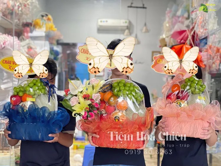 Giỏ trái cây quà tặng đầy ý nghĩa và đẳng cấp nhất cho mọi dịp đặc biệt của bạn.