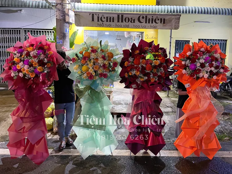 Đặt hoa chúc mừng khơi dậy cảm hứng và khát vọng cho sự thành công trong mọi hành trình mới