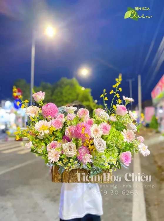 Giỏ hoa khai trương tạo ấn tượng đáng nhớ và thể hiện lòng tri ân đối với người đồng hành.