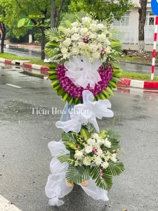 Đặt hoa viếng đám tang gợi nhớ nhung và lòng thương tiếc đối với người quá cố hiệu quả