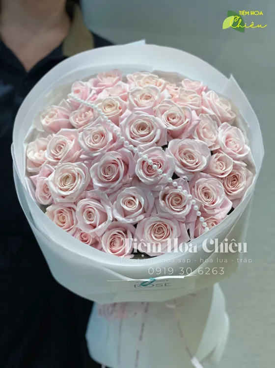 Quy trình đặt hoa online gửi gắm thông điệp ý nghĩa một cách nhanh chóng và thuận tiện.