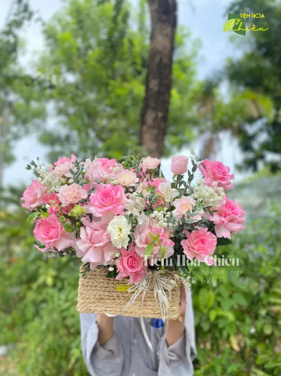 Giỏ hoa giá rẻ khai trương tuyệt vời để gửi lời chúc mừng và những điều tốt lành nhất đến gia chủ