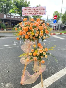 Đặt hoa mừng khai trương thể hiện sự quan tâm, trân trọng mang đến nhiều may mắn, tài lộc cho người nhận