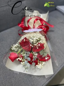 Đặt hoa tươi sinh nhật tươi tắn mang đến thông điệp may mắn cho người nhận trong ngày đặc biệt.