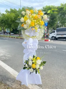 Đặt hoa viếng đám tang gửi gắm nỗi niềm, chia sẻ thông điệp tiếc thương và cầu mong người đã khuất an nghỉ.