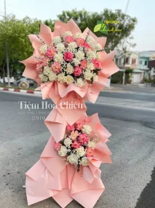 Đặt hoa mừng khai trương tượng trưng cho lời chúc hanh thông, phát đạt và khởi đầu thuận lợi