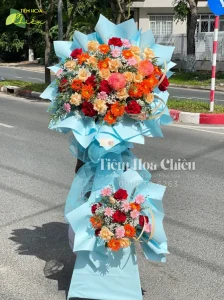 Đặt hoa mừng khai trương thể hiện sự quan tâm và mang đến nhiều may mắn, tài lộc cho người nhận