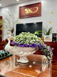 Đặt hoa TẾT để chưng trong nhà đón xuân, đón lộc, đón may mắn hoặc làm quà tặng sang trọng đầy ý nghĩa.