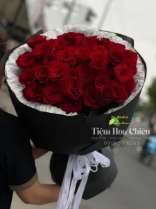 Hoa hồng nhập khẩu Ecuador từ cửa hàng hoa tươi CHIÊU có tốt hơn các loại hoa hồng khác?