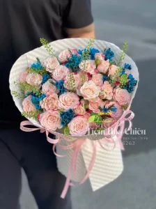 Đặt hoa tươi sinh nhật tinh tế thay cho lời chúc tốt đẹp và mang lại niềm vui bất ngờ cho người nhận.