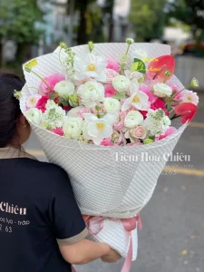 Đặt hoa sinh nhật tháng 4 món quà gửi lời chúc may mắn, thành công và bình an đến người nhận.