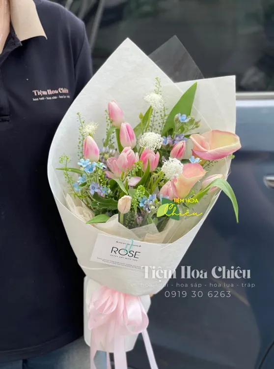 Cửa hàng hoa tươi Bạc Liêu - Đặt bó hoa tươi gửi gắm lời chúc từ tận trái tim của mình đến với người nhận.