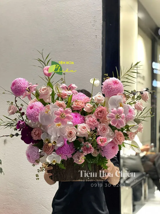 Giỏ hoa chúc mừng khai trương kết nối tình cảm tốt đẹp, mở ra những cơ hội hợp tác bền lâu.