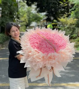 Bó hoa công chúa xinh xắn, dễ thương tại shop hoa CHIÊU – Quà tặng hoàn hảo cho phái đẹp