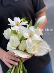 Shop bán hoa CHIÊU - Đặt hoa cưới cầm tay mong ước về một cuộc hôn nhân hạnh phúc và bền lâu.