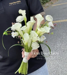 Shop hoa tươi Bạc Liêu - Đặt hoa cưới cầm tay đẹp, tượng trưng cho tình yêu vĩnh cửu, bền chặt của vợ chồng.