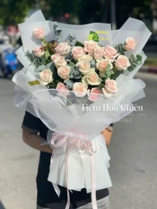 Shop bán hoa CHIÊU - Đặt bó hoa tươi tinh tế, gửi gắm tình cảm chân thành yêu thương đến người nhận.