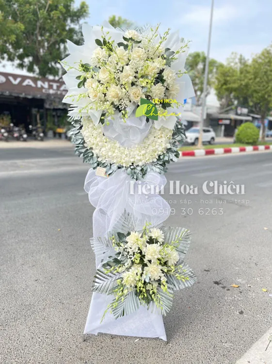 Cửa hàng hoa tươi CHIÊU - Đặt hoa viếng đám tang sẻ chia nỗi buồn sâu sắc đối với gia đình và người quá cố.