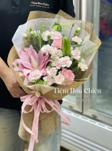 Bó hoa giá rẻ không chỉ đẹp, chất lượng mà còn cam kết có giá thành cạnh tranh nhất trên thị trường.