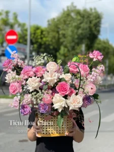 Giỏ hoa Bạc Liêu - Món quà đẹp, đơn thuần thể hiện sự quan tâm và tinh tế của người tặng.