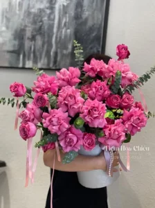 Đặt hoa mừng thọ thể hiện trọn vẹn lòng hiếu kính, sự yêu thương và lời chúc sức khỏe, trường thọ.