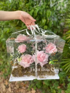 Cửa hàng hoa CHIÊU - Đặt hộp hoa tươi chất lượng, mang tính nghệ thuật cao với giá thành phải chăng nhất!