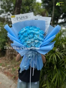 Hoa lụa tinh xảo như hoa thật, mềm mịn trong từng chi tiết, và đặc biệt bền bỉ với màu sắc luôn tươi mới.