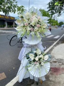 Đặt hoa viếng đám tang trang trọng – Tiệm Hoa Chiêu giúp bạn gửi lời tiễn biệt chân thành