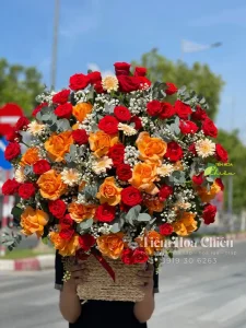 Đặt hoa chúc mừng khai trương tượng trưng cho sự hanh thông, phát đạt và khởi đầu thuận lợi.