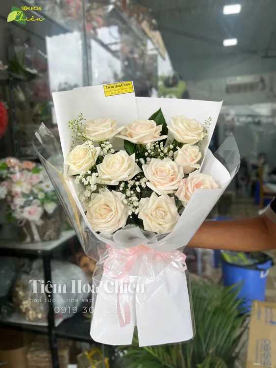 Hoa tươi tri ân ngày Thương Binh Liệt Sĩ 27/7 tôn vinh và đề cao những cống hiến của anh hùng, thương binh liệt sĩ.