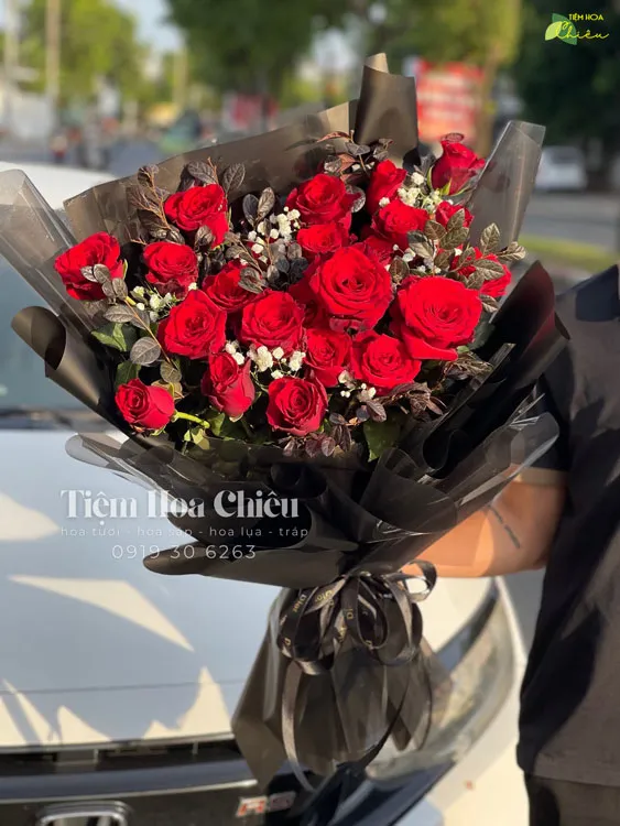 Hoa tươi tri ân ngày Thương Binh Liệt Sĩ 27/7 tôn vinh và đề cao những cống hiến của anh hùng, thương binh liệt sĩ.