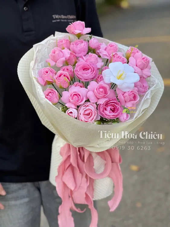 Hoa lụa giữ màu tốt, vẻ đẹp mềm mại tự nhiên, được sử dụng và yêu thích nhất năm 2026