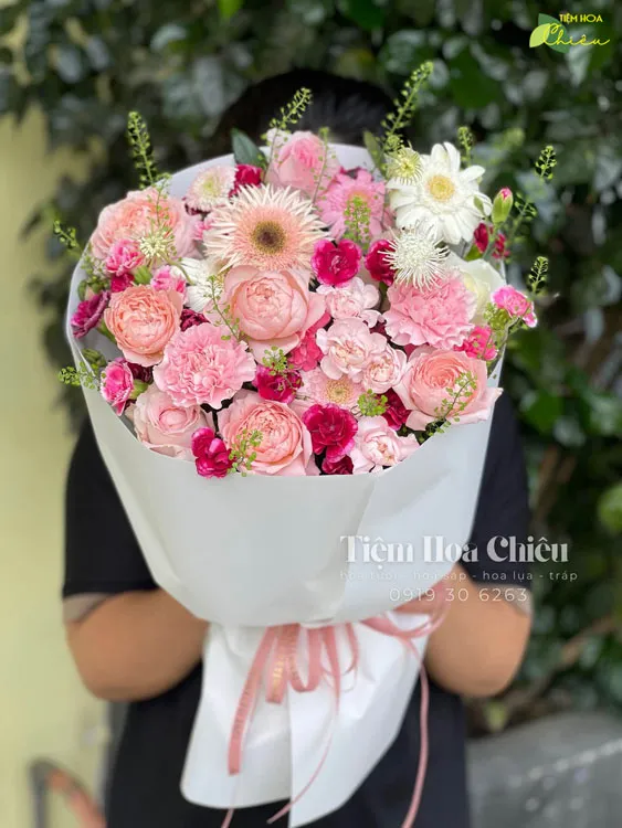 Cửa hàng hoa tươi gần đây CHIÊU - Đặt hoa bó tươi thắm, thông điệp yêu thương được gửi gắm qua từng cánh hoa