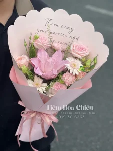 Mua hoa online thuận tiện và hiệu quả thể hiện cảm xúc, ân tình của bạn đối với những người thân yêu của bạn.