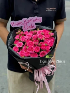 Đặt hoa sinh nhật là dịp đặc biệt để kỷ niệm, giúp khoảnh khắc đó trở nên ý nghĩa, rực rỡ và đáng nhớ hơn.