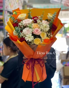 Đặt hoa tốt nghiệp tại CHIÊU thiết kế sang trọng, giao nhanh tận nơi, gửi lời chúc mừng thành công trọn vẹn.