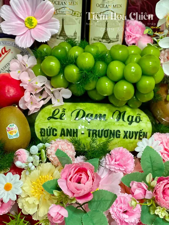 Lễ dạm ngõ tại cửa hàng hoa CHIÊU được chuẩn bị như thế nào, thủ tục đầy đủ ra sao?